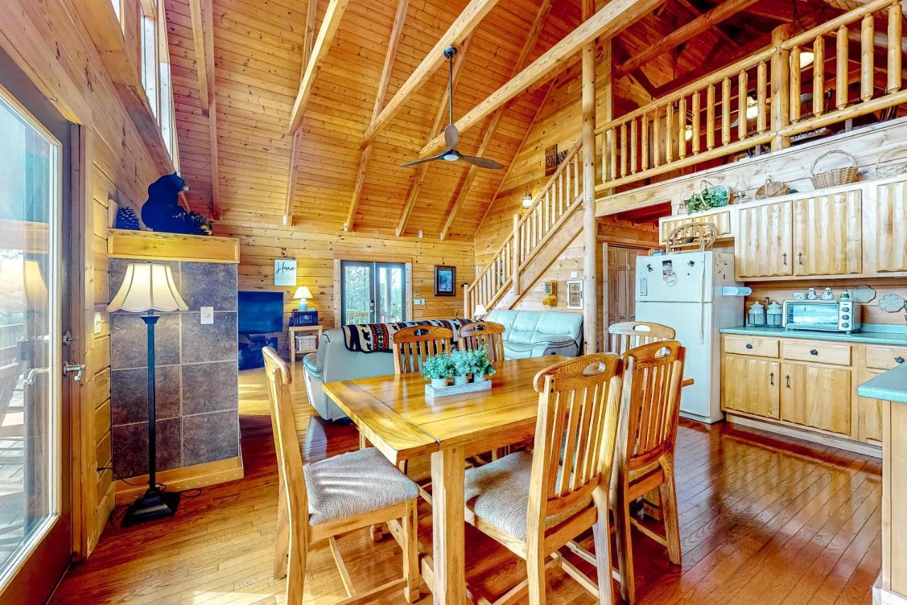 Lazy Bear Lodge سيفيرفيل المظهر الخارجي الصورة