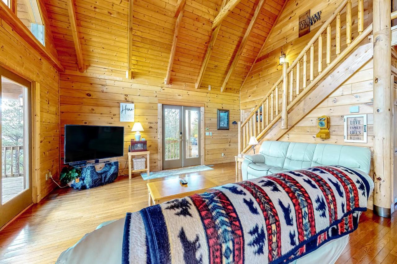 Lazy Bear Lodge سيفيرفيل المظهر الخارجي الصورة